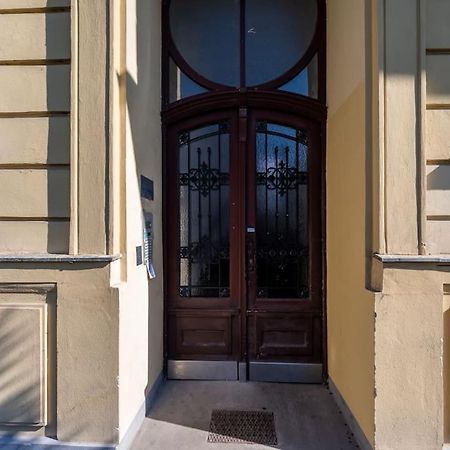 Sleek 1Br Flat Near Center By Hm Apartment Vienna Exterior photo