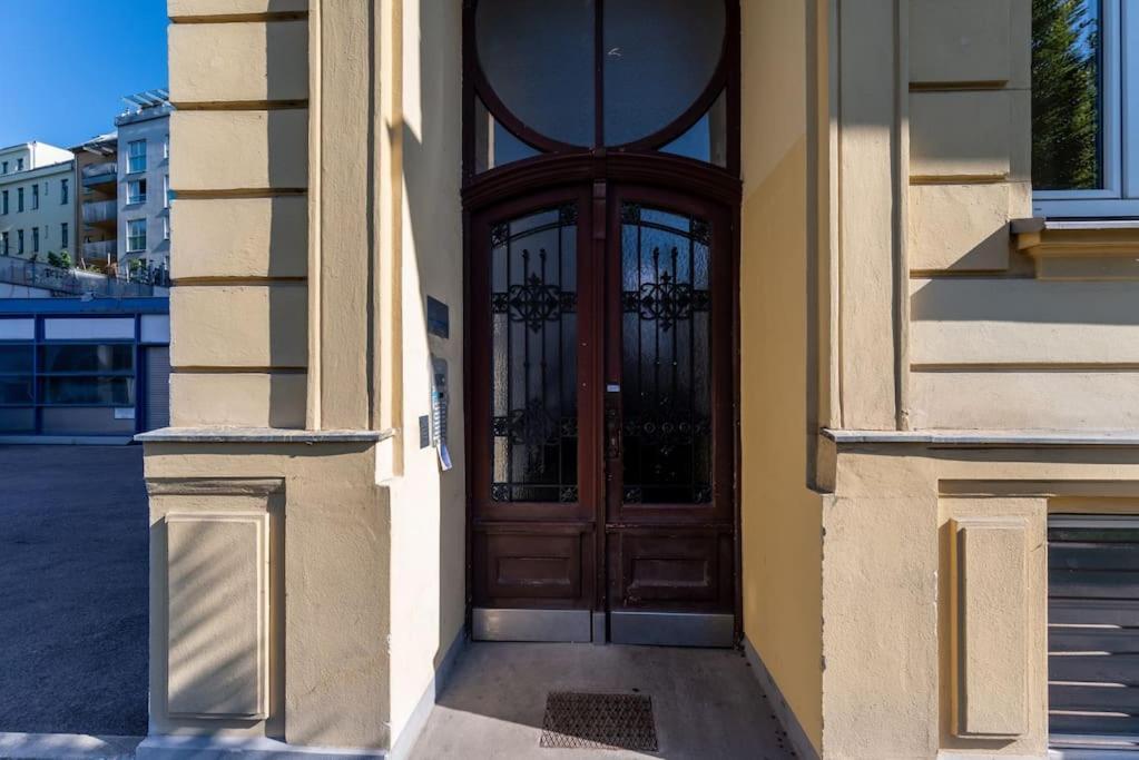Sleek 1Br Flat Near Center By Hm Apartment Vienna Exterior photo